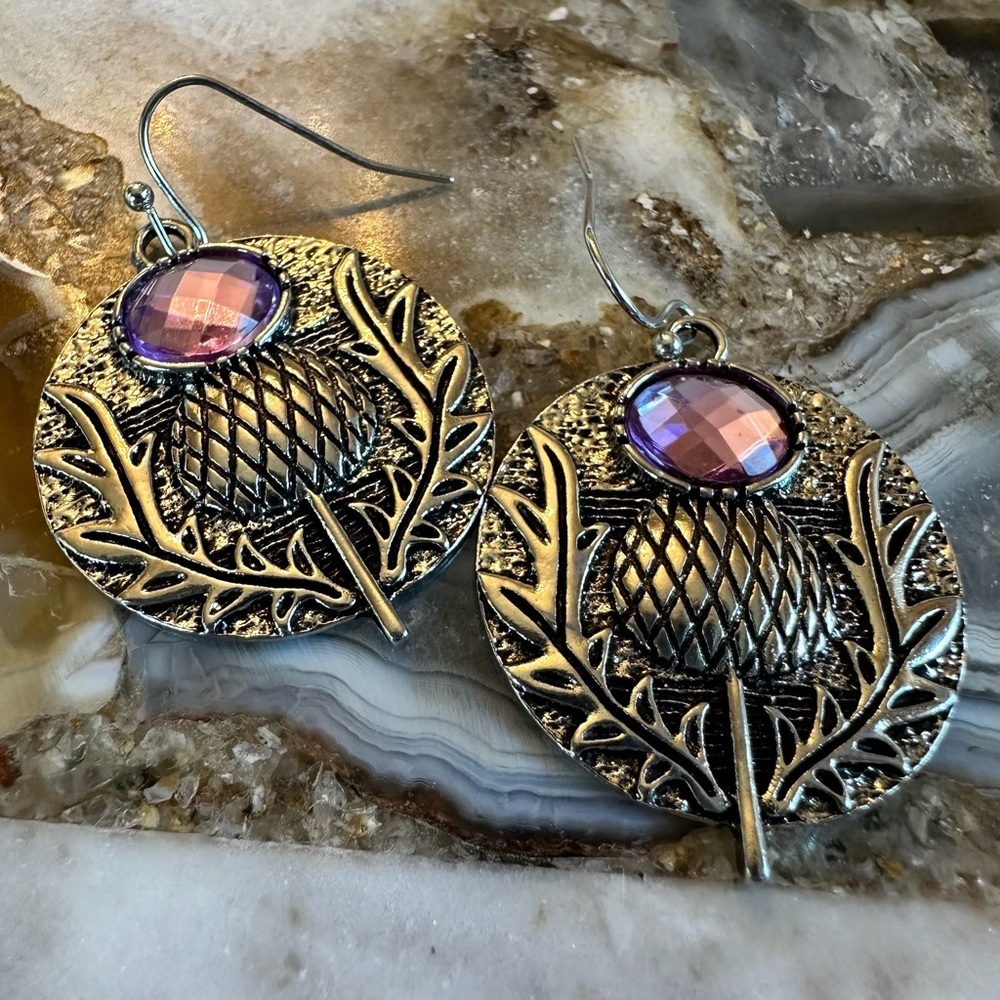 3139 Vintage-Inspired Silver and Purple Thistle Earrings